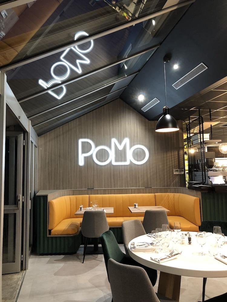 Pomo Hotel & Restaurant Échirolles Екстериор снимка